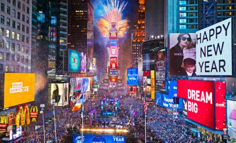 times-square-happy-newyear-2018.jpg